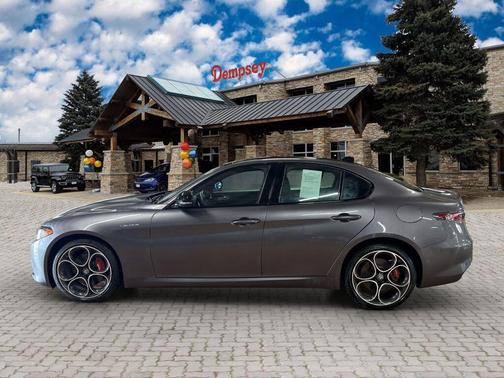 Vesuvio Gray Metallic 2024 Alfa Romeo Giulia Veloce AWD