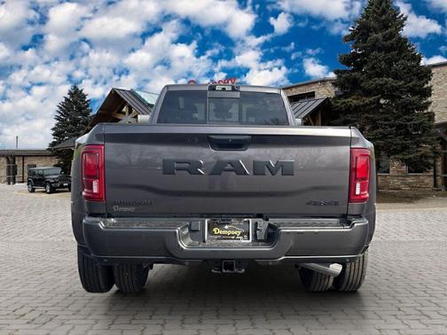Granite Crystal Metallic Clearcoat 2026 RAM 3500 Big Horn Crew Cab 4x4 8' Box