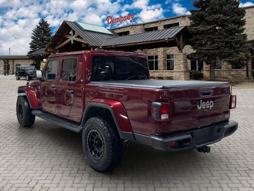 2022 Jeep Gladiator Overland