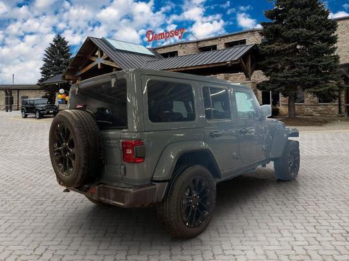 Anvil Clearcoat 2025 Jeep Wrangler 4xe Sahara