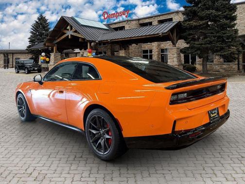 Peel Out 2025 Dodge Charger Daytona R/T Scat Pack