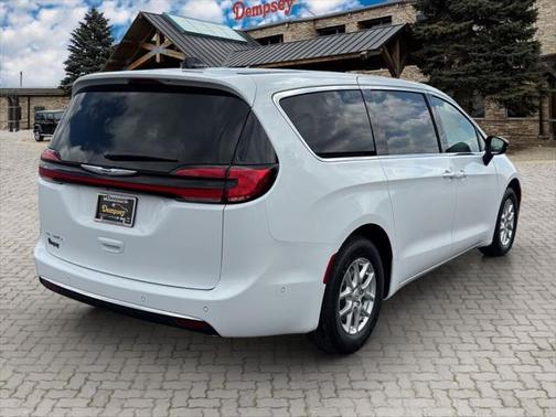 2025 Chrysler Pacifica L