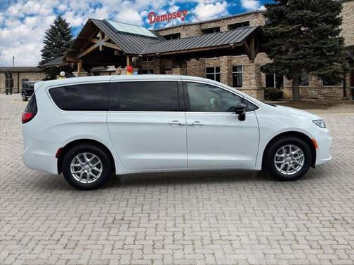 2025 Chrysler Pacifica L