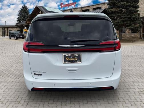 2025 Chrysler Pacifica L