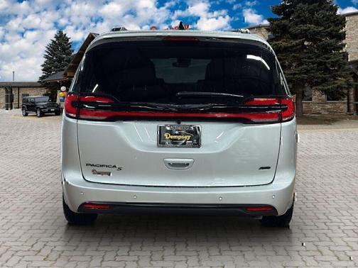 Silver Mist Clearcoat 2026 Chrysler Pacifica L