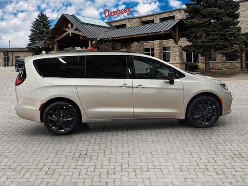 2026 Chrysler Pacifica L