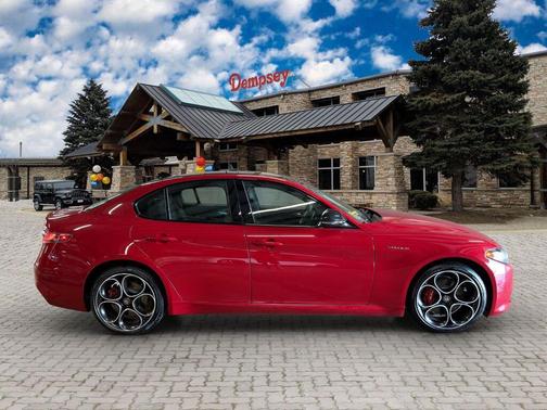 Alfa Rosso 2026 Alfa Romeo Giulia AWD