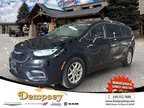 2022 Chrysler Pacifica Touring L