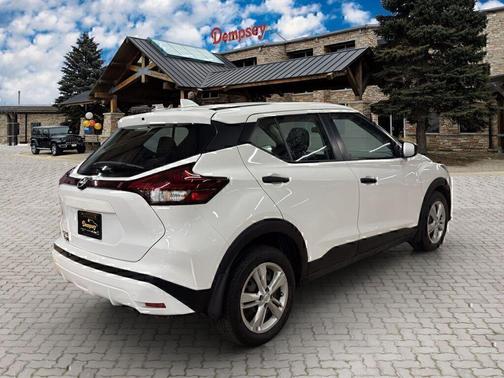 Fresh Powder 2024 Nissan Kicks S