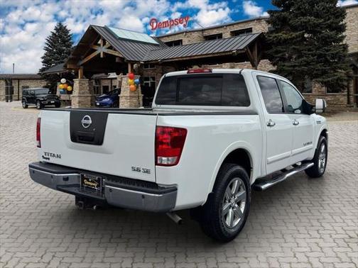 2010 Nissan Titan SE