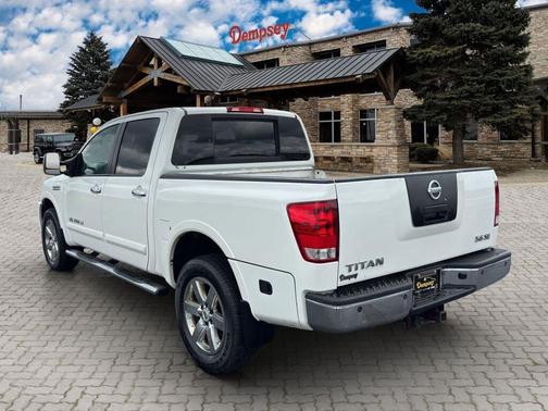 2010 Nissan Titan SE