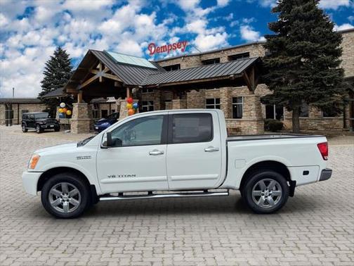2010 Nissan Titan SE