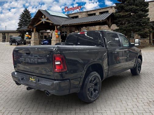 Diamond Black Crystal Pearlcoat 2026 RAM 1500 Big Horn/Lone Star