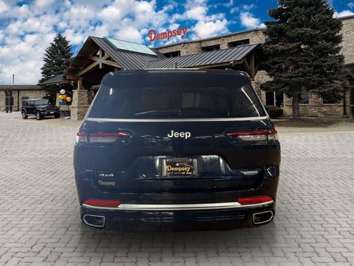 Midnight Sky 2024 Jeep Grand Cherokee L Summit