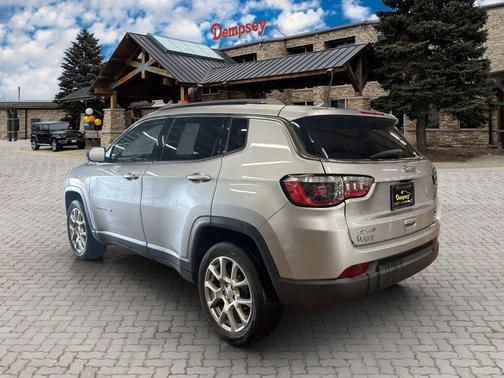 Billet Silver Metallic Clearcoat 2022 Jeep Compass Latitude Lux