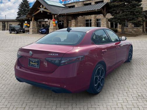 2024 Alfa Romeo Giulia Ti