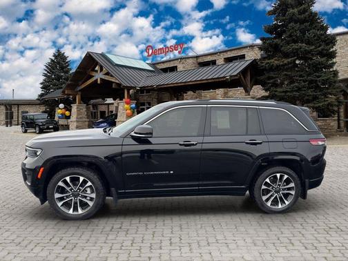 2022 Jeep Grand Cherokee Overland