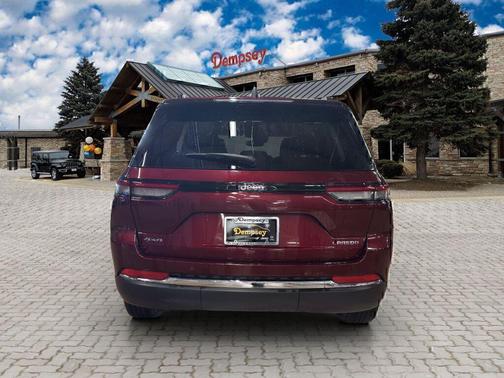 2023 Jeep Grand Cherokee Laredo