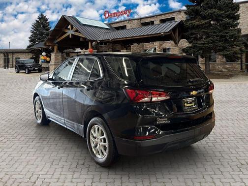 Mosaic Black Metallic 2024 Chevrolet Equinox LS