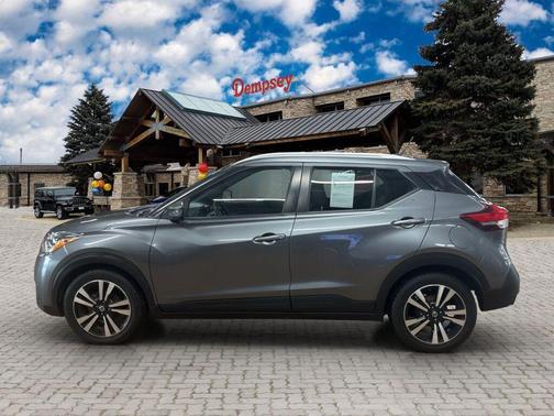 Gun Metallic 2020 Nissan Kicks SV