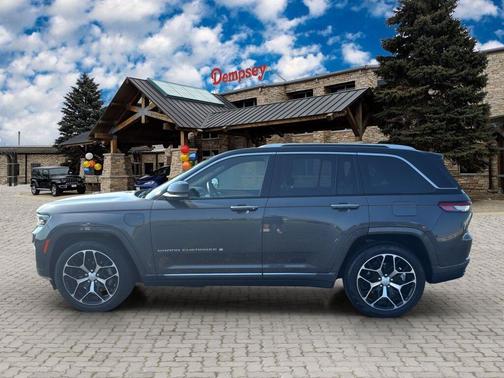 2022 Jeep Grand Cherokee 4xe Summit Reserve