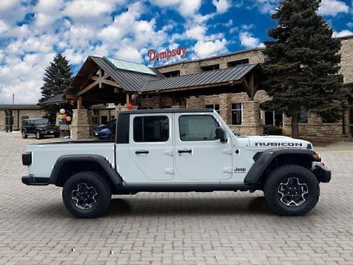 Bright White Clearcoat 2023 Jeep Gladiator Rubicon