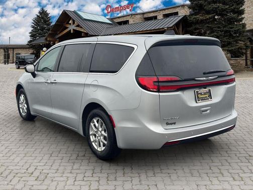 2026 Chrysler Pacifica L