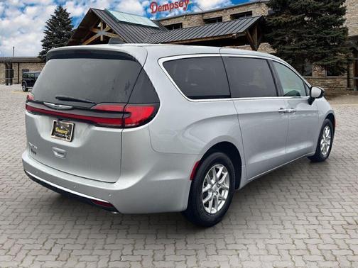 Silver Mist Clearcoat 2026 Chrysler Pacifica L