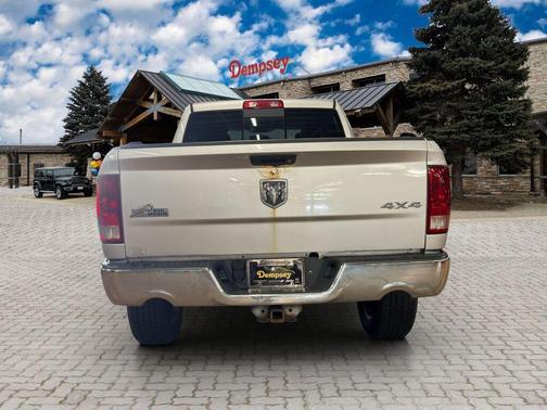 Bright Silver Metallic Clearcoat 2012 RAM 1500 SLT