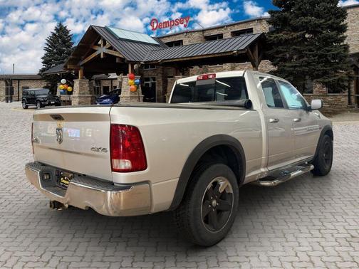 Bright Silver Metallic Clearcoat 2012 RAM 1500 SLT