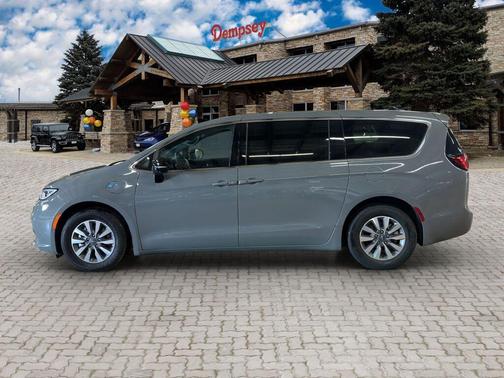 Ceramic Gray Clearcoat 2025 Chrysler Pacifica Hybrid Select