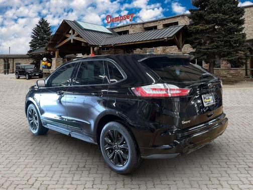 Agate Black Metallic 2023 Ford Edge SE