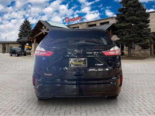 Agate Black Metallic 2023 Ford Edge SE