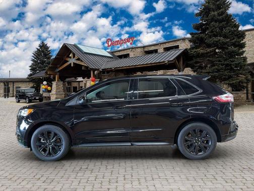 Agate Black Metallic 2023 Ford Edge SE