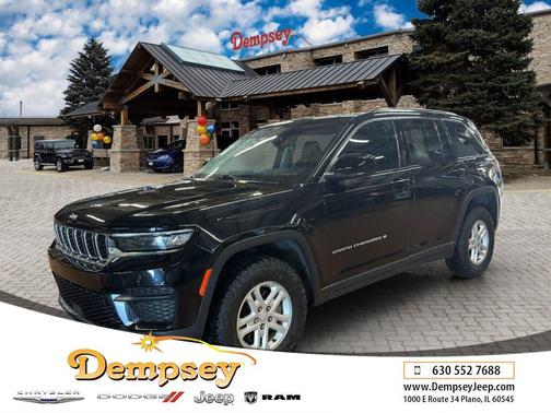 Diamond Black Crystal Pearlcoat 2023 Jeep Grand Cherokee Laredo