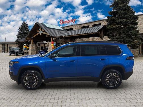 2026 Jeep Cherokee Laredo 4x4