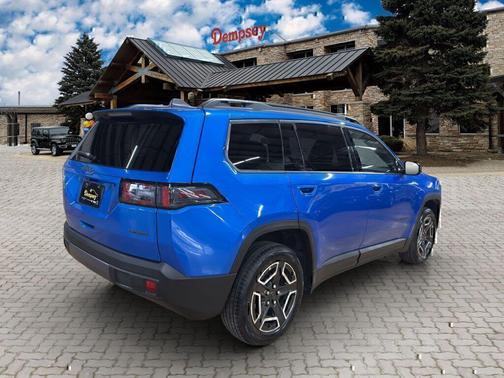 Hydro Blue Pearlcoat 2026 Jeep Cherokee Laredo 4x4