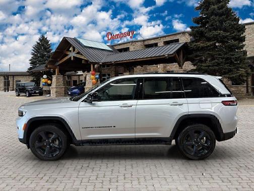 Silver Zynith 2024 Jeep Grand Cherokee Altitude