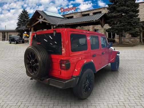 2025 Jeep Wrangler 4xe Sahara