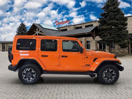 2025 Jeep Wrangler 4-Door Sahara 4x4