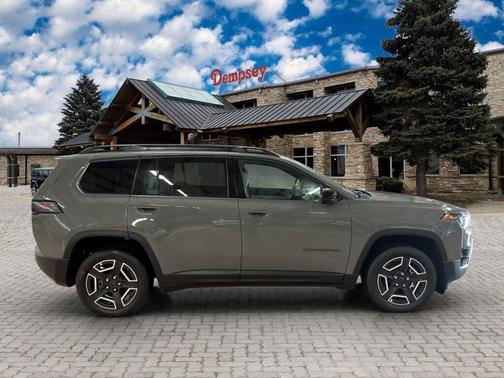 2026 Jeep Cherokee Laredo 4x4