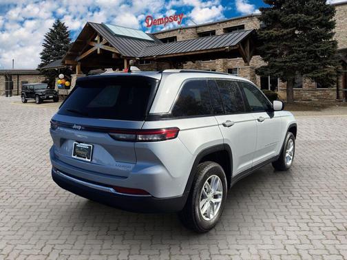 Silver Zynith 2025 Jeep Grand Cherokee Laredo