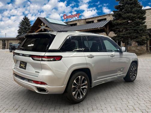 Silver Zynith 2024 Jeep Grand Cherokee 4xe Overland
