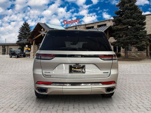 Silver Zynith 2024 Jeep Grand Cherokee 4xe Overland