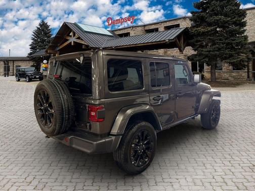 Granite Crystal Metallic Clearcoat 2025 Jeep Wrangler 4xe Sahara