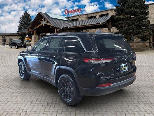 2026 Jeep Grand Cherokee Altitude