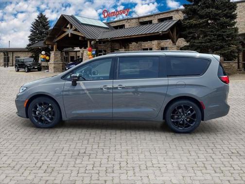 2025 Chrysler Pacifica Limited