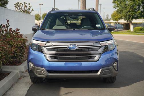 2025 Subaru Forester Hybrid Premium