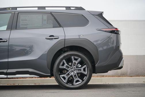Magnetite Gray Metallic 2026 Subaru Trailseeker Limited