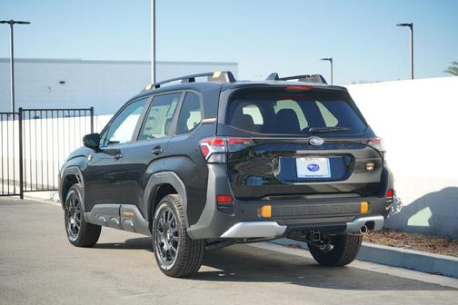 Crystal Black Silica 2026 Subaru Forester Wilderness